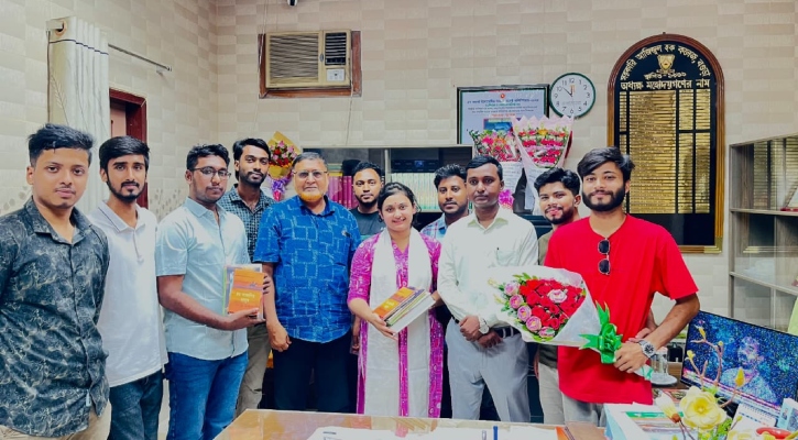 বসুন্ধরা শুভসংঘের অনসূয়া ও নাজমুলকে সম্মাননা